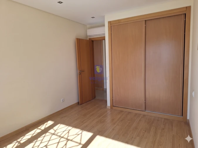 Apartamento T1 para Venda em São Martinho do Porto Foto 20