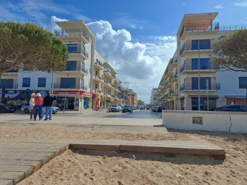 Apartamento T1 para Venda em São Martinho do Porto Foto 35