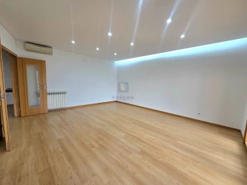 Apartamento T3 para Venda em Odivelas