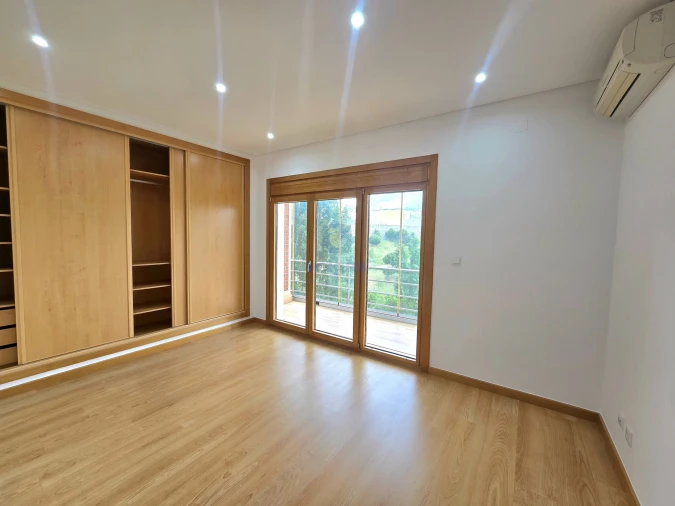 Apartamento T3 para Venda em Odivelas Foto 21