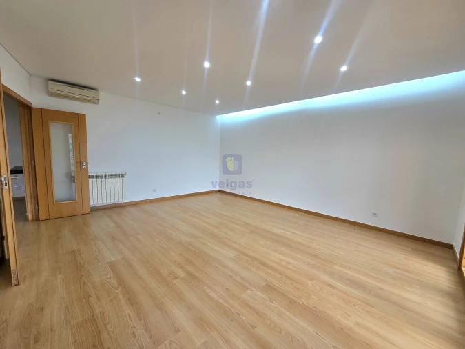 Apartamento T3 para Venda em Odivelas Foto 4