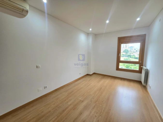 Apartamento T3 para Venda em Odivelas Foto 16