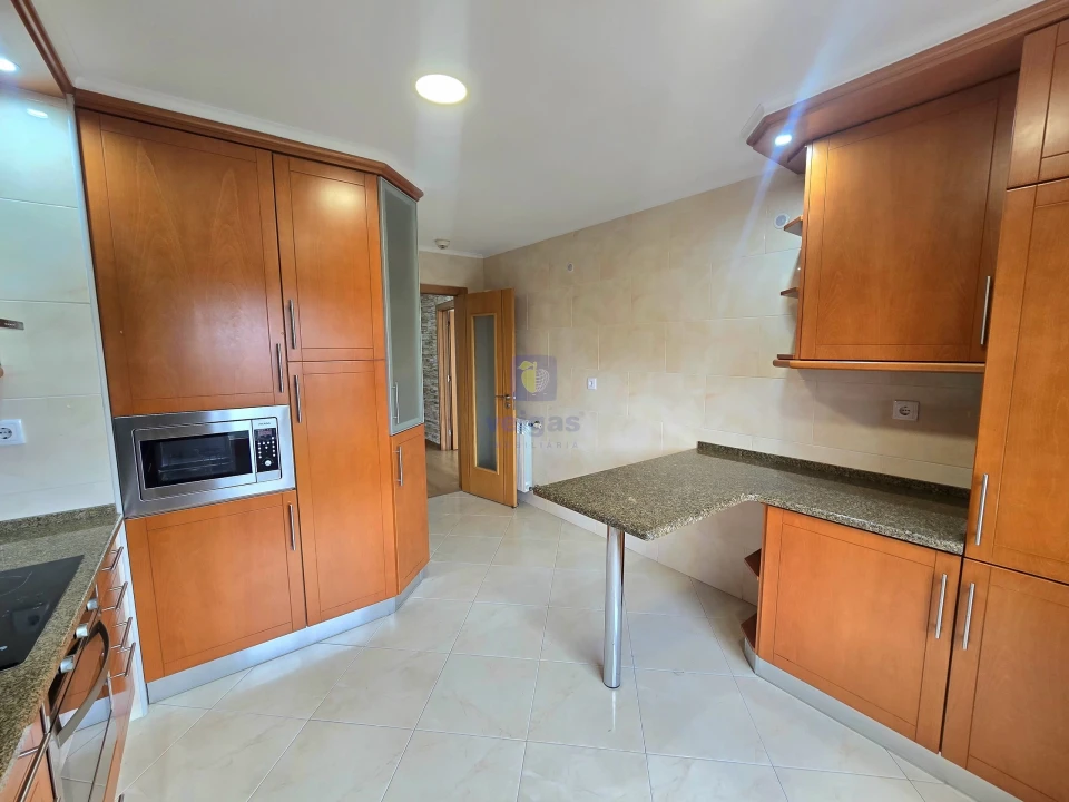 Apartamento T3 para Venda em Odivelas Foto 7