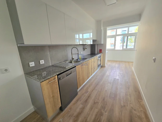 Apartamento T3 para Venda em São Domingos de Benfica Foto 6