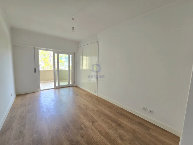 Apartamento T3 para Venda em São Domingos de Benfica Foto 16