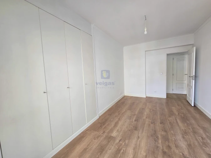 Apartamento T3 para Venda em São Domingos de Benfica Foto 18
