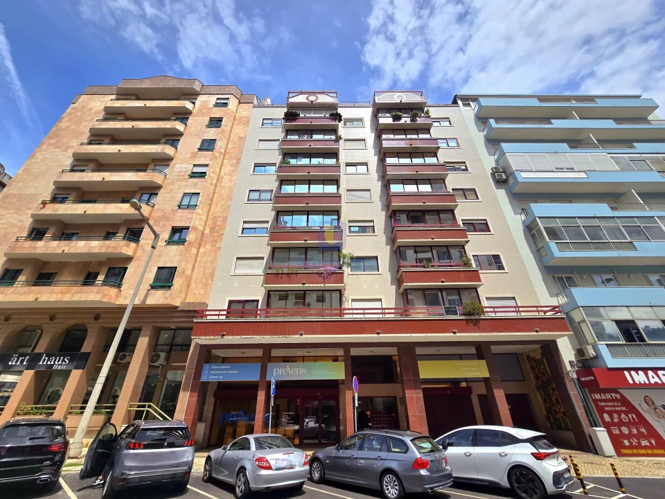 Apartamento T3 para Venda em São Domingos de Benfica Foto 34