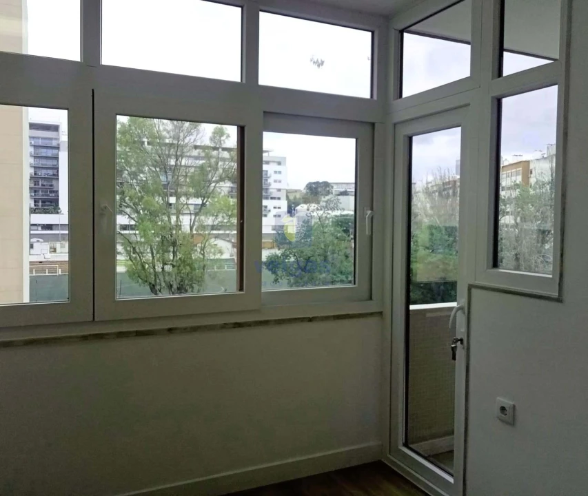 Apartamento T3 para Venda em São Domingos de Benfica Foto 27