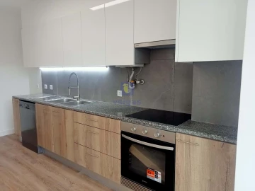 Apartamento T3 para Venda em São Domingos de Benfica