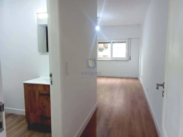 Apartamento T3 para Venda em São Domingos de Benfica
