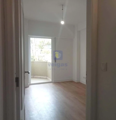 Apartamento T3 para Venda em São Domingos de Benfica