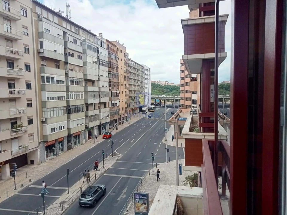 Apartamento T3 para Venda em São Domingos de Benfica Foto 7