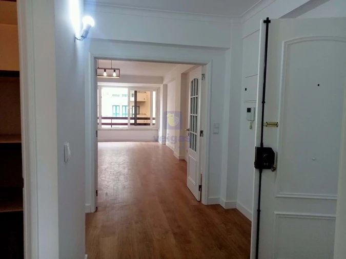 Apartamento T3 para Venda em São Domingos de Benfica Foto 16