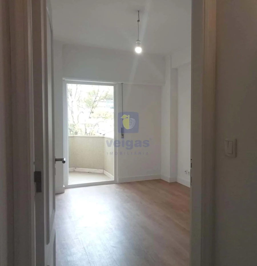 Apartamento T3 para Venda em São Domingos de Benfica Foto 10