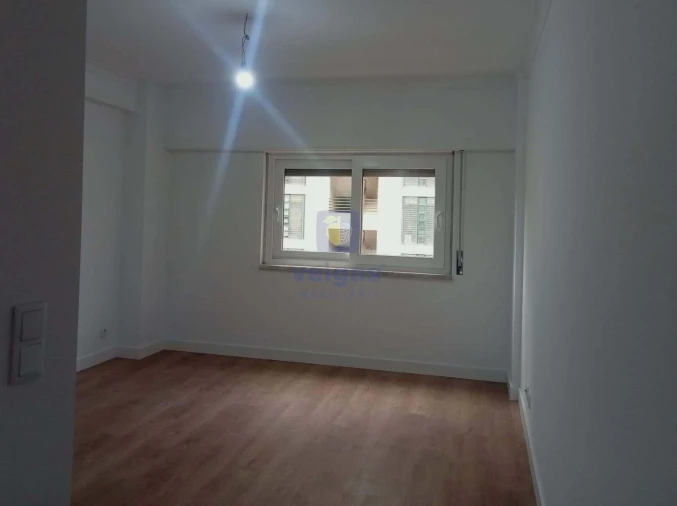 Apartamento T3 para Venda em São Domingos de Benfica Foto 26