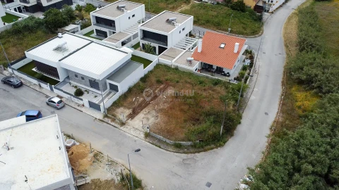 Terreno para Venda em Caparica e Trafaria