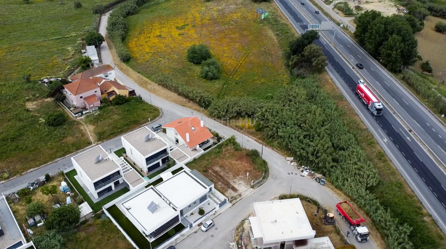 Terreno para Venda em Caparica e Trafaria Foto 4