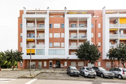 Apartamento T2 para Arrendamento em Armação de Pera