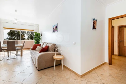 Apartamento T2 para Arrendamento em Armação de Pera