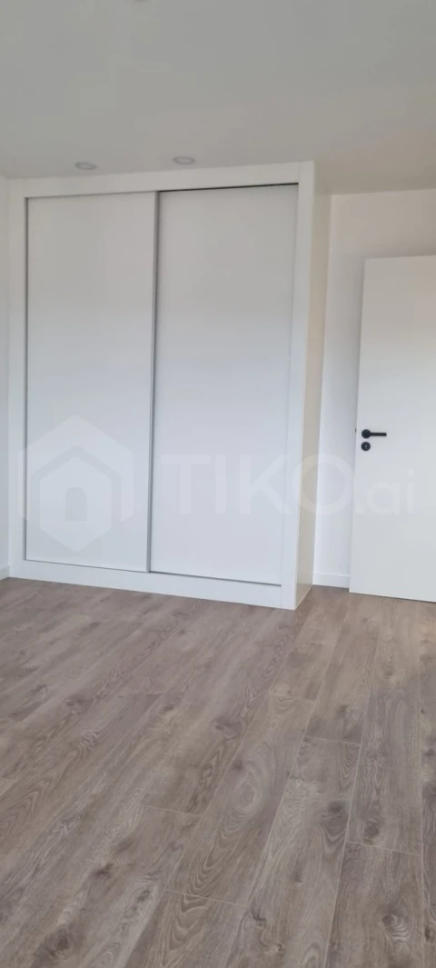 Apartamento T2 para Venda em Venteira