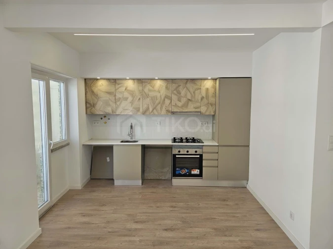 Apartamento T2 para Venda em Venteira Foto 2