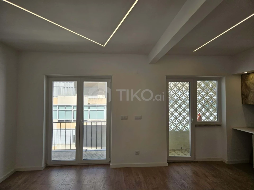 Apartamento T2 para Venda em Venteira Foto 3