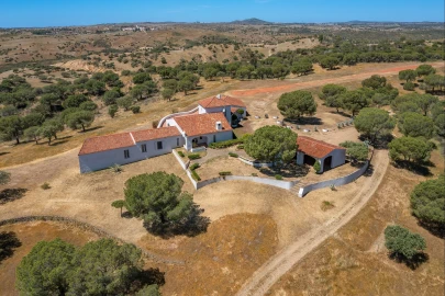 Moradia T6 para Venda em Santana de Cambas