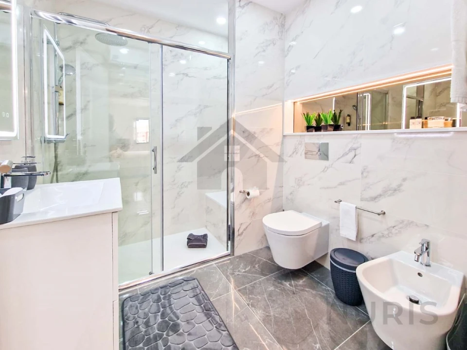 Apartamento T1 para Venda em Portimão Foto 12