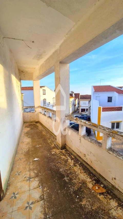 Moradia T7 para Venda em Alter do Chão
