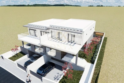 Moradia T4 para Venda em Santa Maria, São Pedro e Matacães