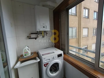 Apartamento T2 para Arrendamento em Lordelo do Ouro e Massarelos
