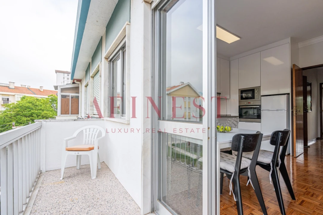 Apartamento T1 para Arrendamento em Carnaxide e Queijas Foto 5
