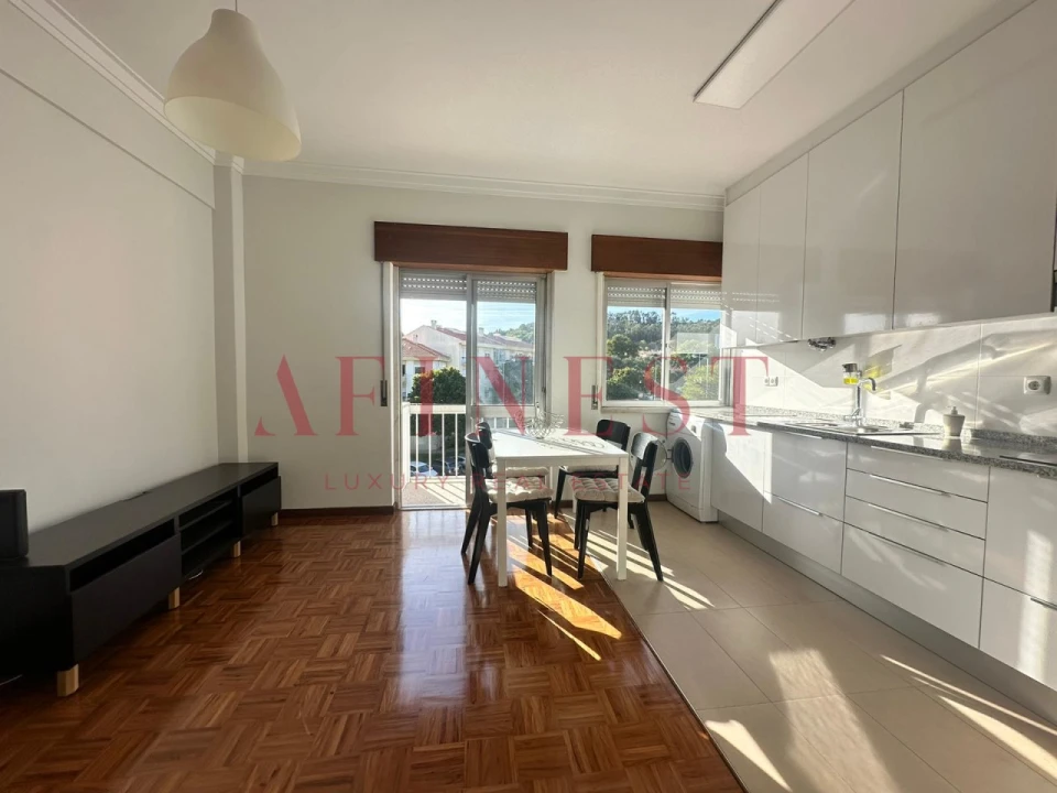 Apartamento T1 para Arrendamento em Carnaxide e Queijas Foto 4