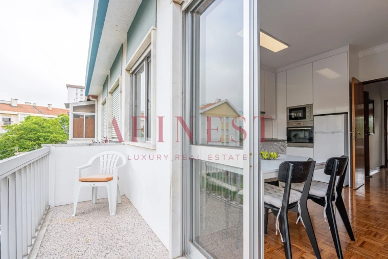 Apartamento T1 para Arrendamento em Carnaxide e Queijas Foto 5