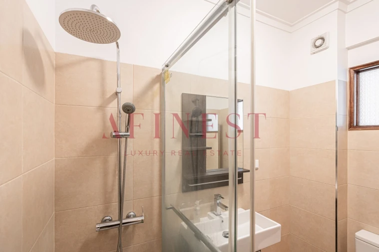Apartamento T1 para Arrendamento em Carnaxide e Queijas Foto 15