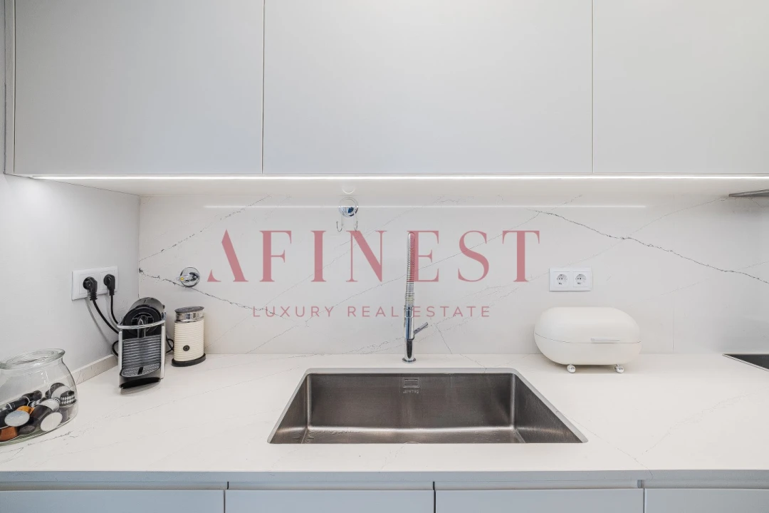 Apartamento T4 para Venda em Carcavelos e Parede Foto 19