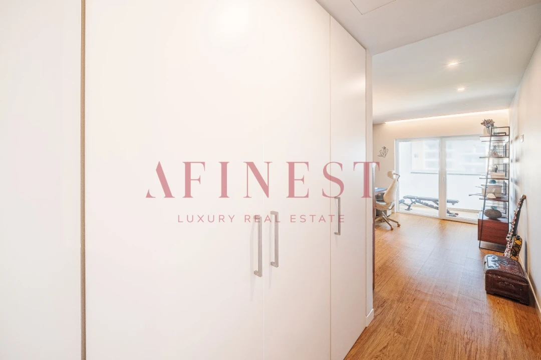 Apartamento T4 para Venda em Carcavelos e Parede Foto 40