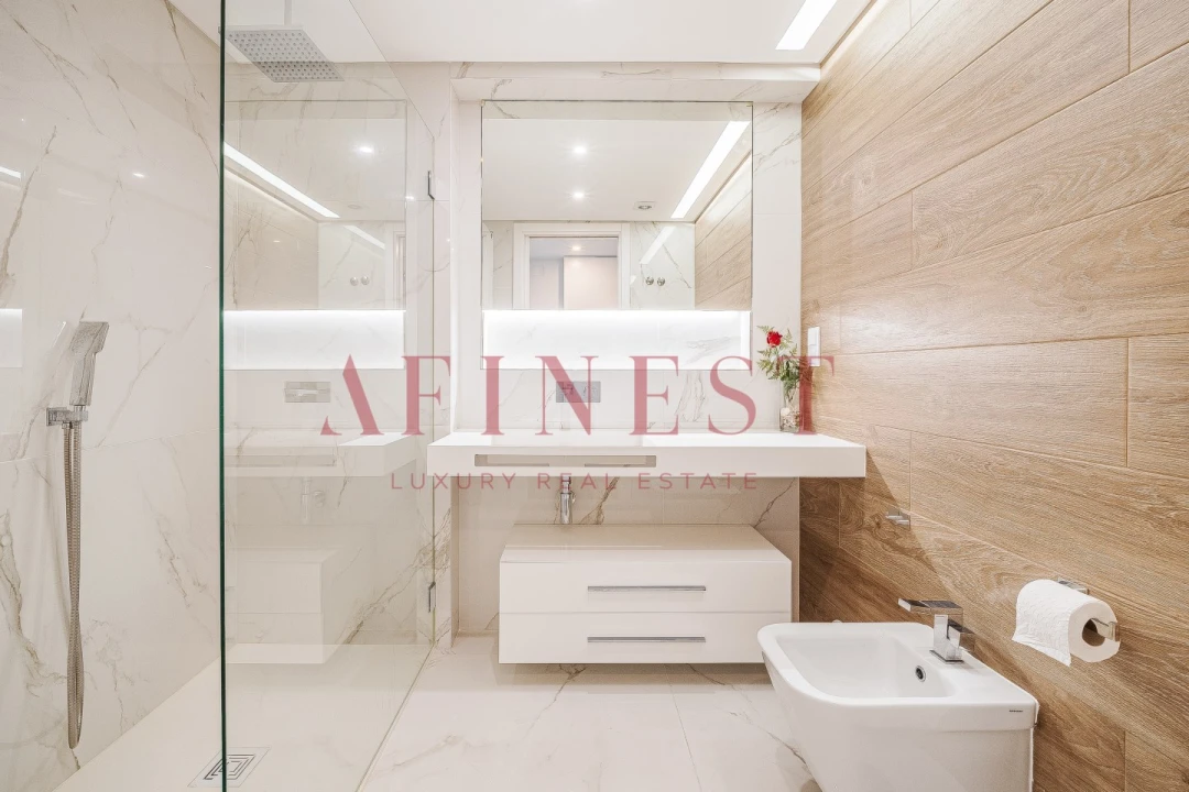 Apartamento T4 para Venda em Carcavelos e Parede Foto 48