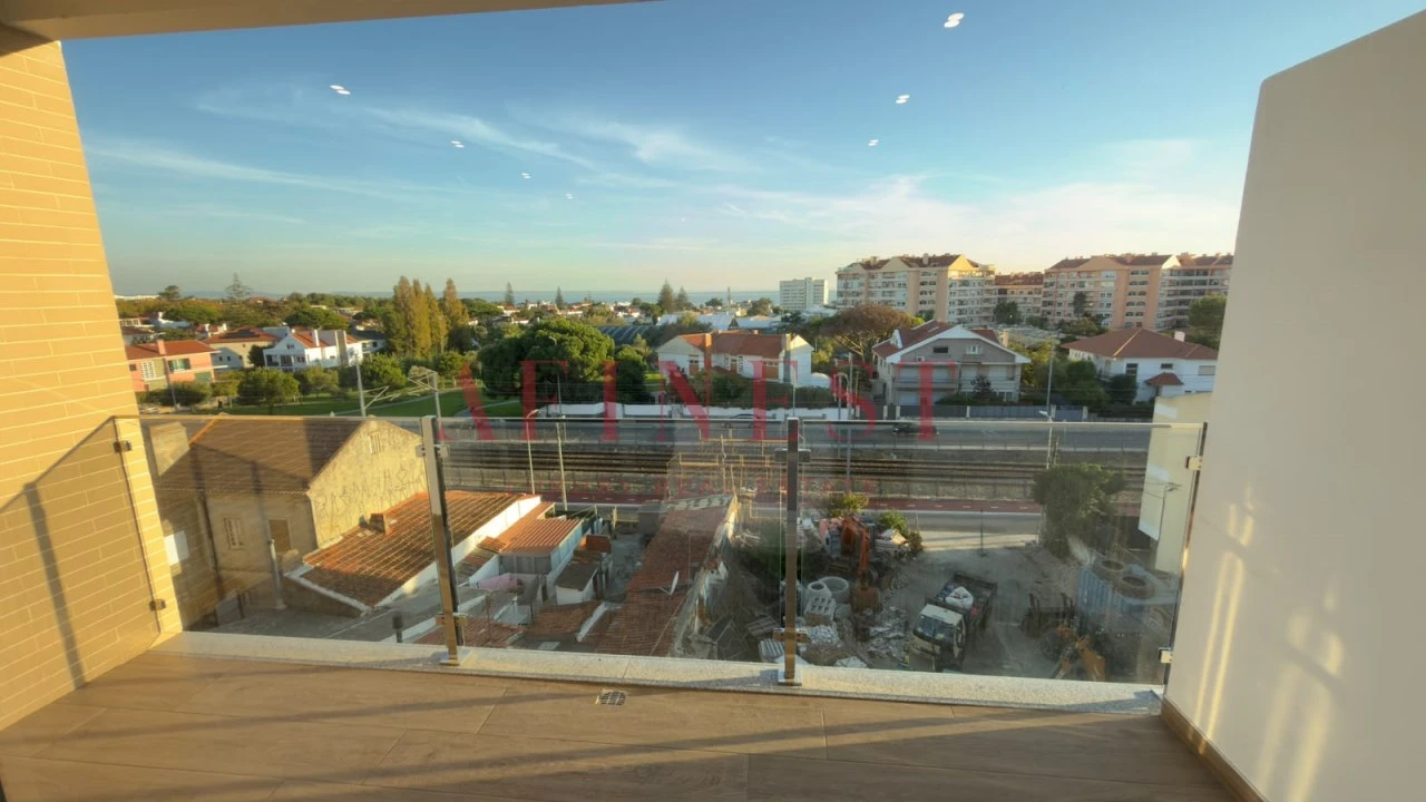 Apartamento T4 para Venda em Carcavelos e Parede Foto 1