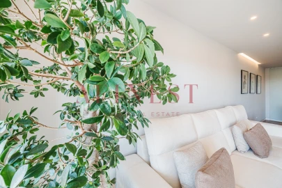 Apartamento T4 para Venda em Carcavelos e Parede