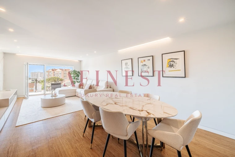 Apartamento T4 para Venda em Carcavelos e Parede Foto 2