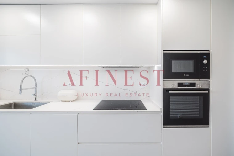 Apartamento T4 para Venda em Carcavelos e Parede Foto 17