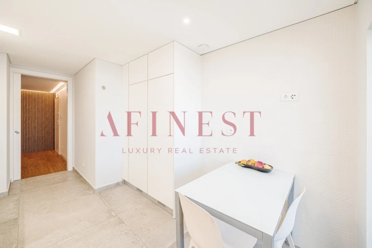 Apartamento T4 para Venda em Carcavelos e Parede Foto 21