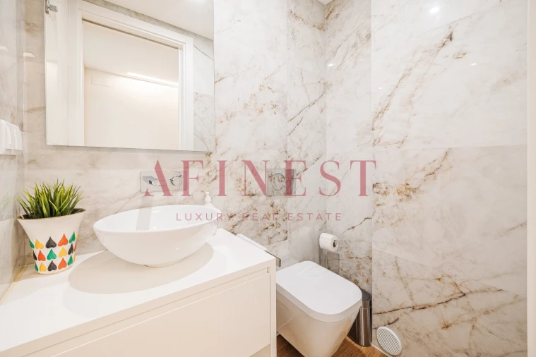 Apartamento T4 para Venda em Carcavelos e Parede Foto 25