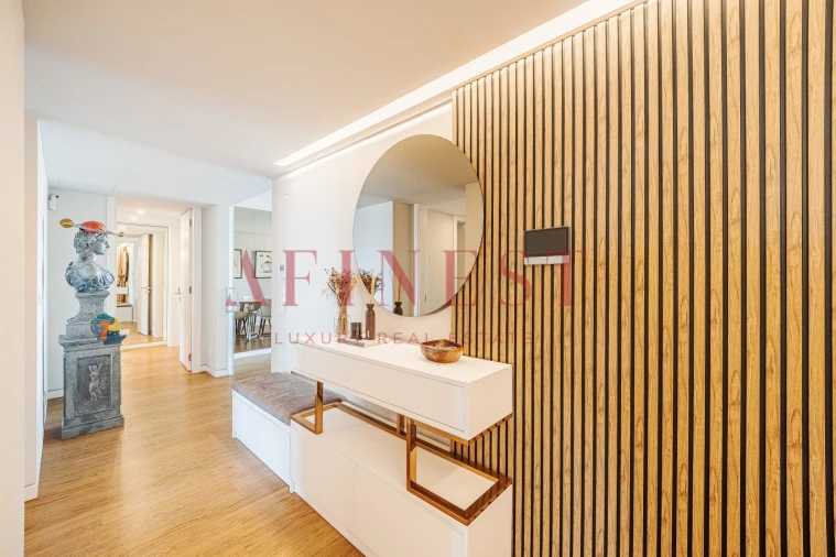 Apartamento T4 para Venda em Carcavelos e Parede Foto 28