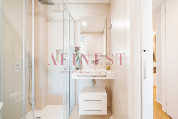 Apartamento T4 para Venda em Carcavelos e Parede Foto 37