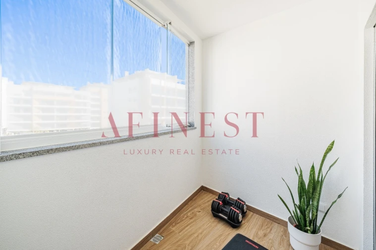 Apartamento T4 para Venda em Carcavelos e Parede Foto 43