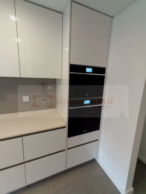 Apartamento T3 para Venda em Corroios