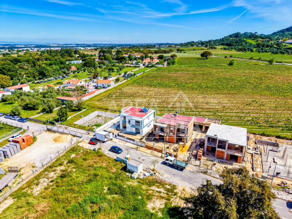 Moradia T4 para Venda em Azeitão (São Lourenço e São Simão) Foto 4