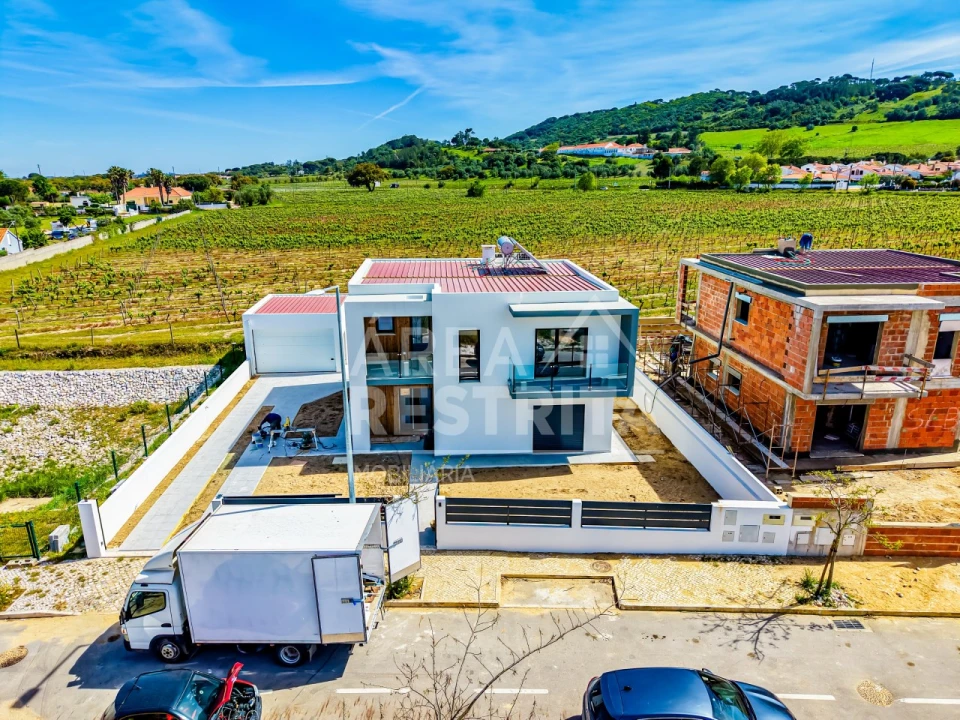 Moradia T4 para Venda em Azeitão (São Lourenço e São Simão) Foto 9